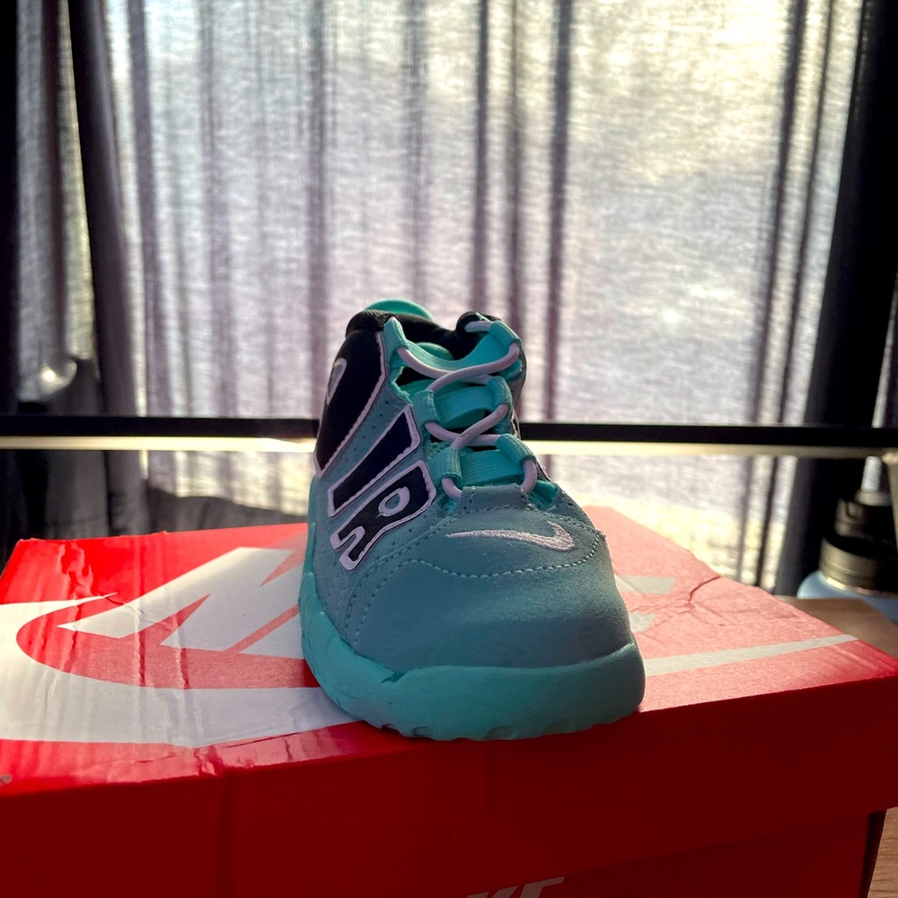 Nike Boy toddler 10